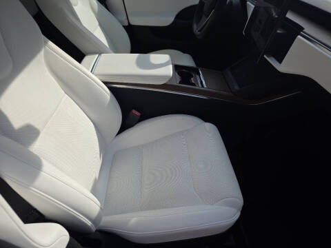 2023 Tesla Model S Standard Range