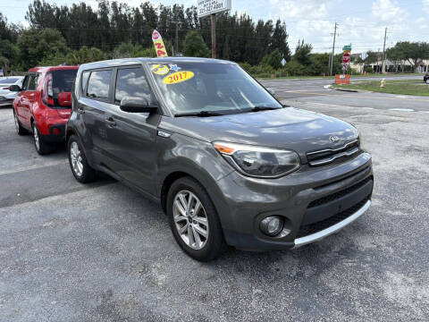 2017 Kia Soul +