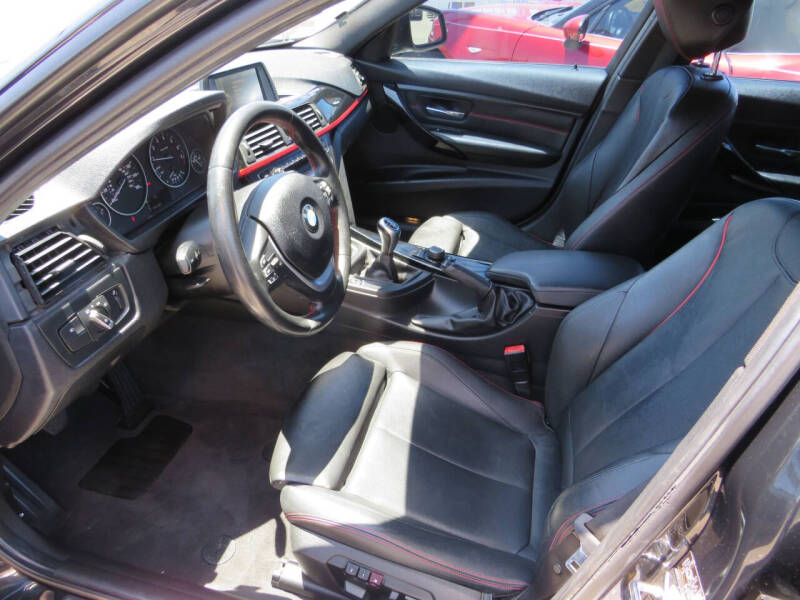 2012 BMW 3 Series 328i