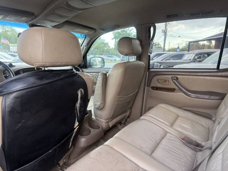 2003 Toyota Sequoia SR5