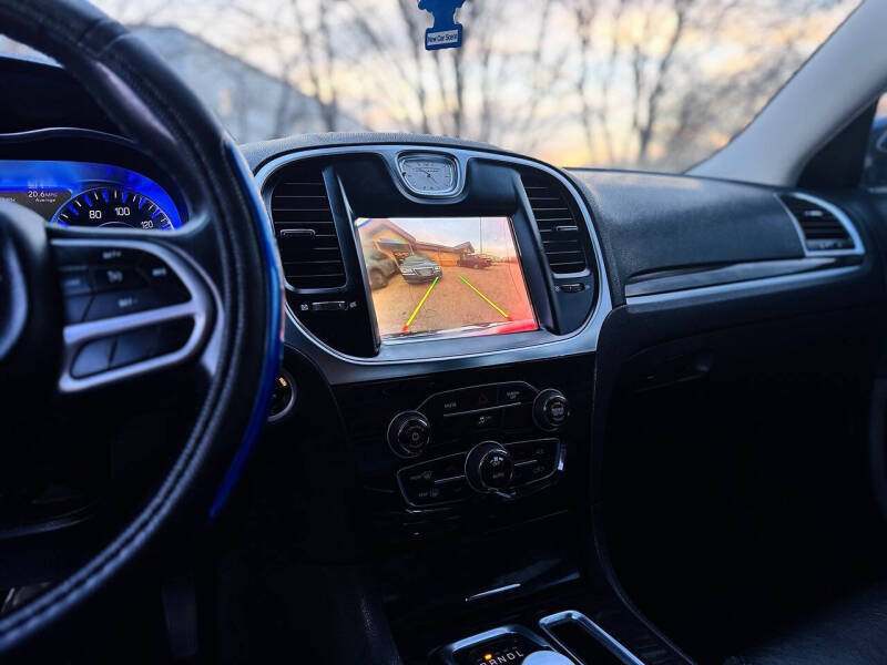 2018 Chrysler 300 Touring