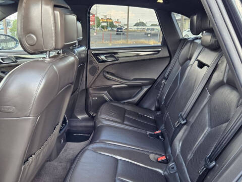 2018 Porsche Macan S