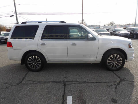 2016 Lincoln Navigator Select