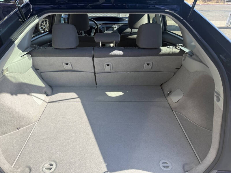 2015 Toyota Prius Three