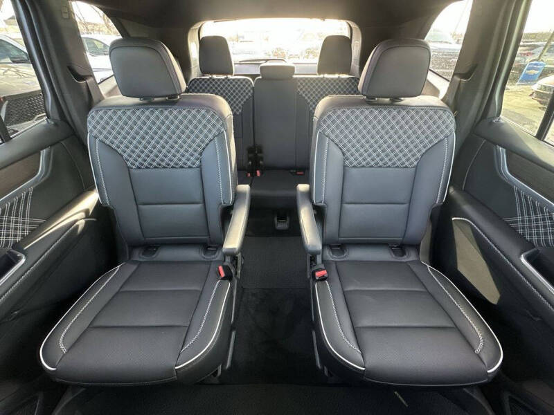 2024 GMC Acadia Denali