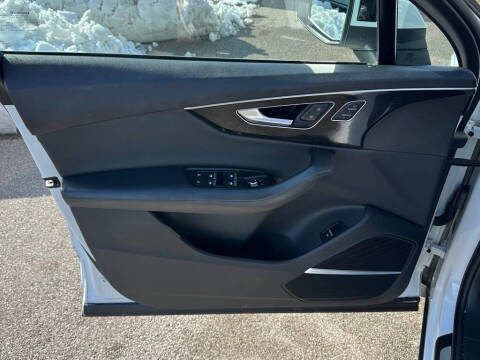 2022 Audi Q7 quattro Premium Plus 55 TFSI