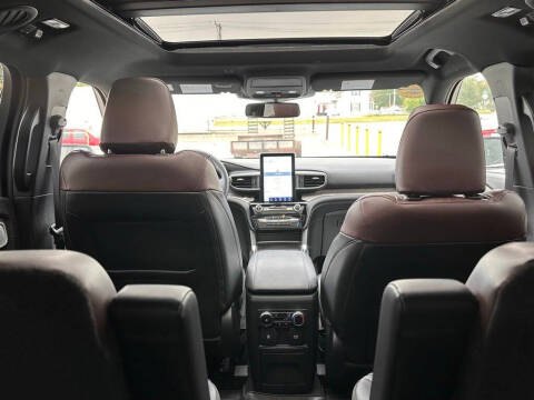 2023 Ford Explorer Platinum