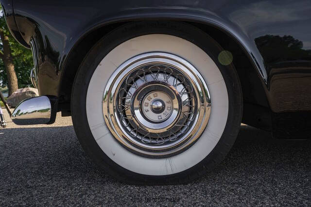 1956 Ford Thunderbird
