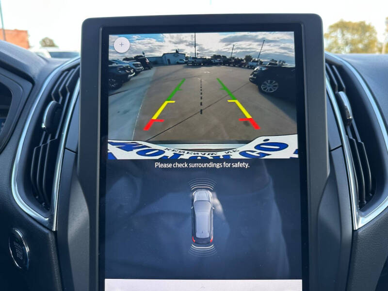 2024 Ford Edge Titanium