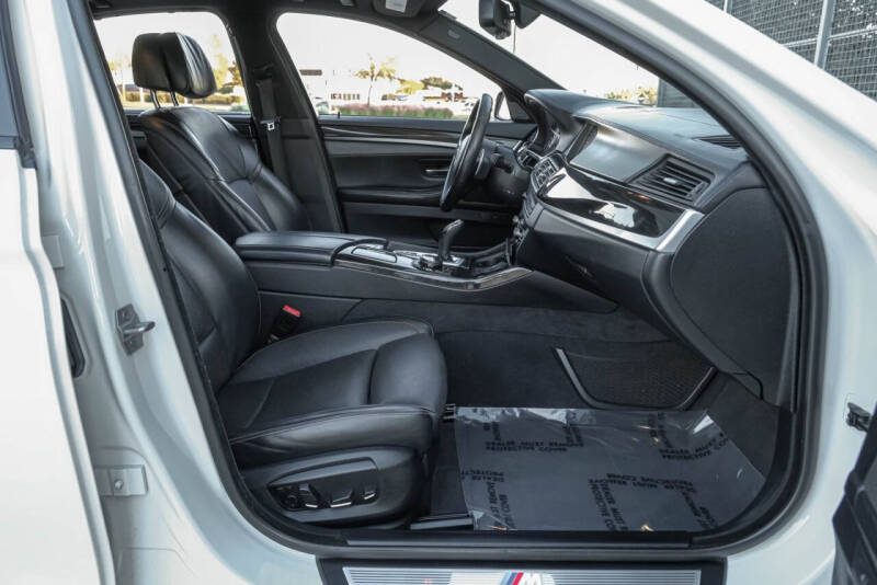 2016 BMW 5 Series 550i