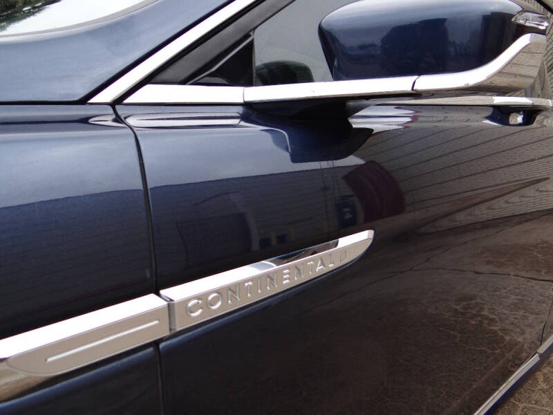 2017 Lincoln Continental Reserve