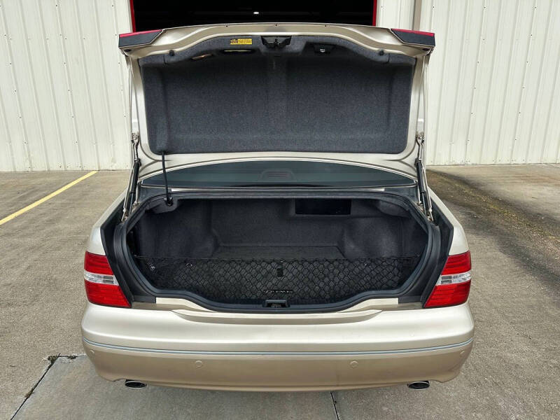 2005 Lexus LS 430