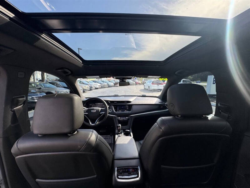 2023 Cadillac XT6 Luxury