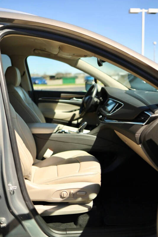 2018 Buick Enclave Essence