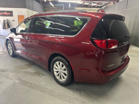 2018 Chrysler Pacifica Touring Plus