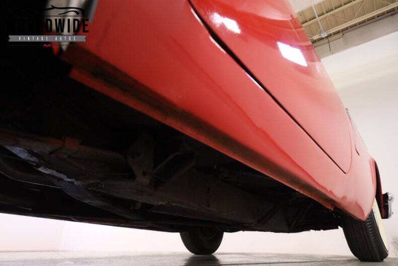 1957 Ford Thunderbird