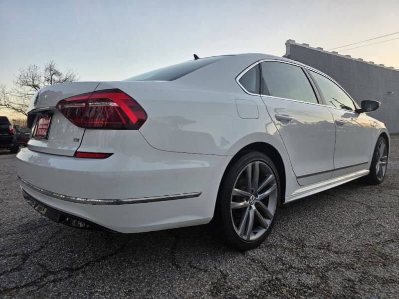 2017 Volkswagen Passat 1.8T R-Line