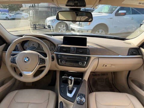 2012 BMW 3 Series 328i
