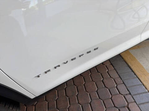 2024 Chevrolet Traverse LT