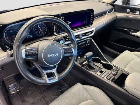 2023 Kia K5 EX