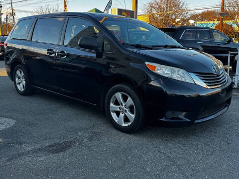2014 Toyota Sienna L 7-Passenger
