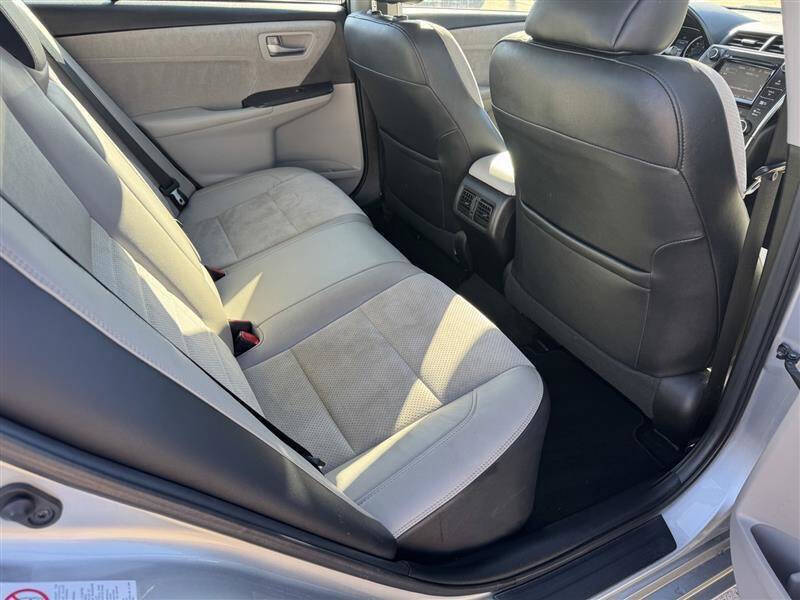 2016 Toyota Camry XLE