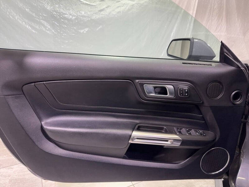 2022 Ford Mustang EcoBoost Premium