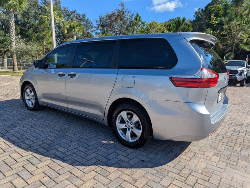 2017 Toyota Sienna L 7-Passenger