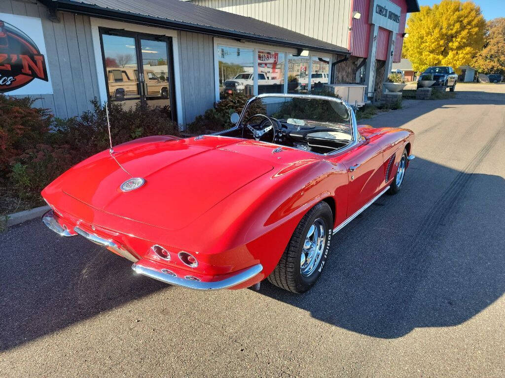 1962 Chevrolet Corvette 26
