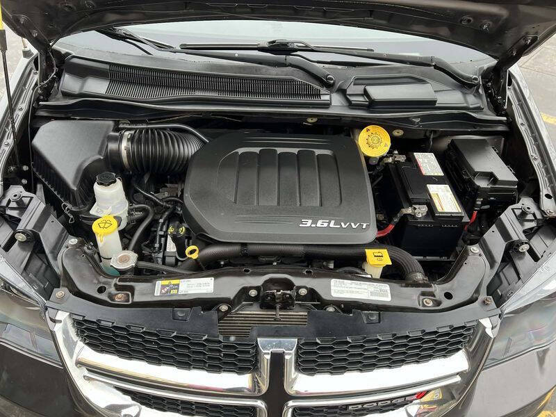 2017 Dodge Grand Caravan SE