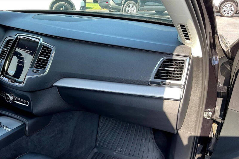 2024 Volvo XC90 B5 Core Bright Theme