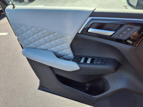 2024 Mitsubishi Outlander PHEV SEL