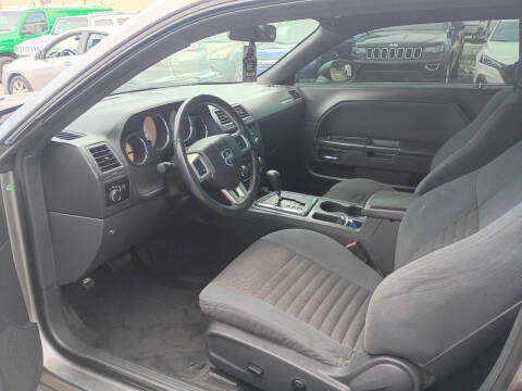 2012 Dodge Challenger SXT
