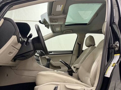 2015 Volkswagen Golf TSI S