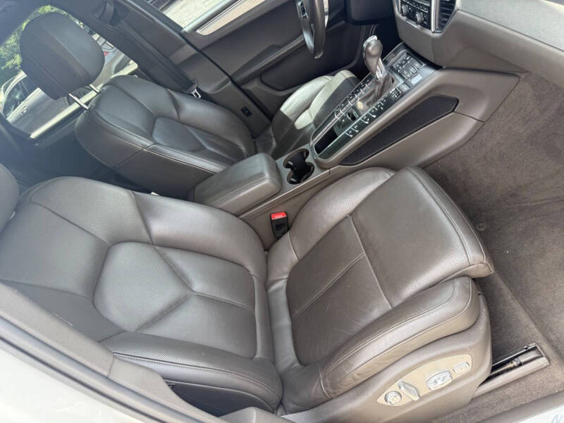 2015 Porsche Macan S