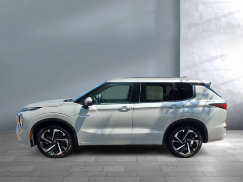 2024 Mitsubishi Outlander PHEV SEL