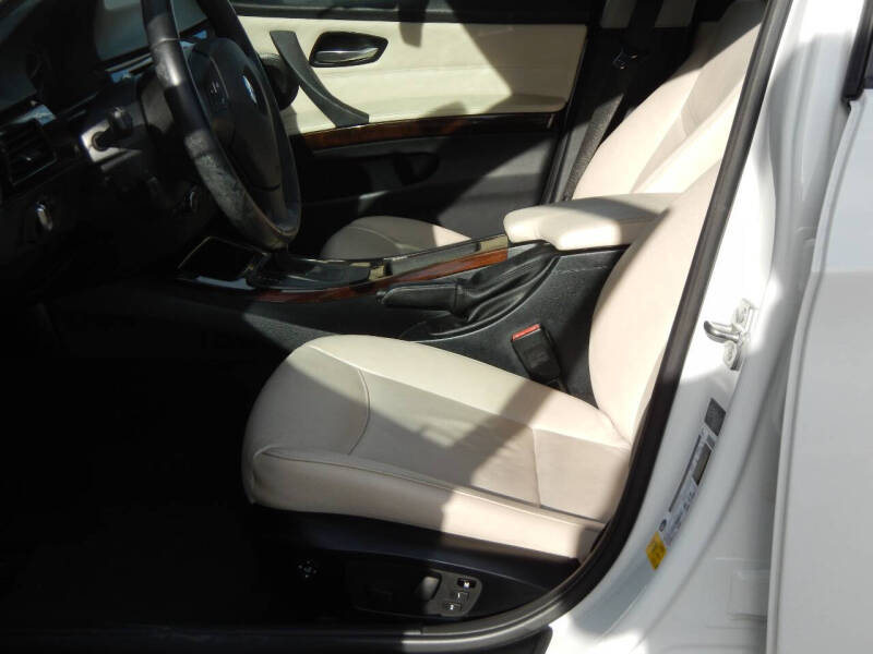 2011 BMW 3 Series 328i