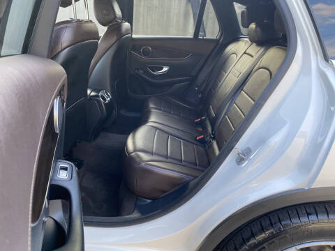 2017 Mercedes-Benz GLC GLC 300