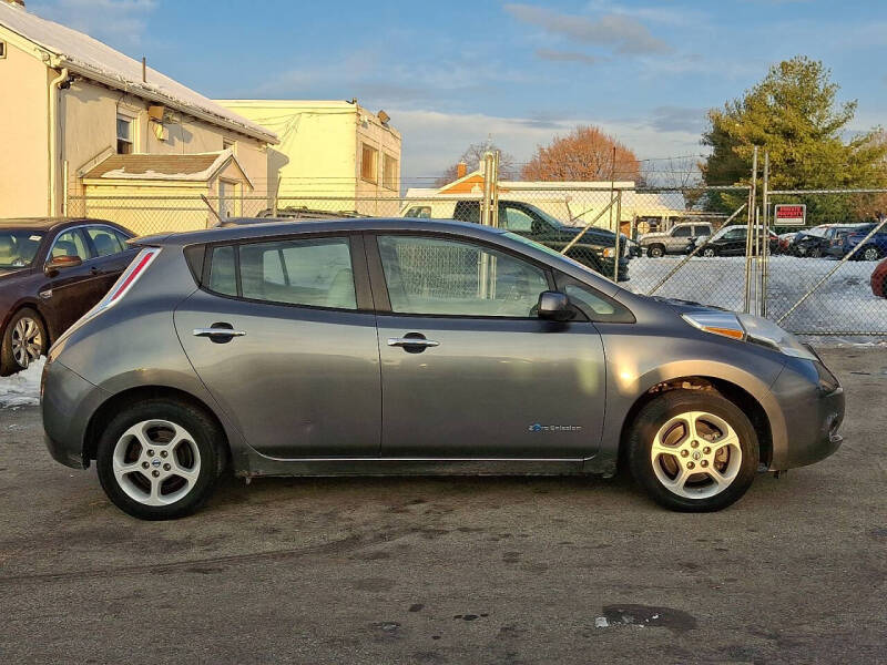 2014 Nissan LEAF SV