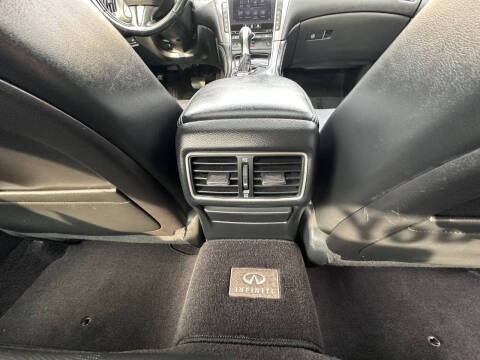 2014 Infiniti Q50 Premium