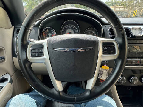 2014 Chrysler 200 Touring