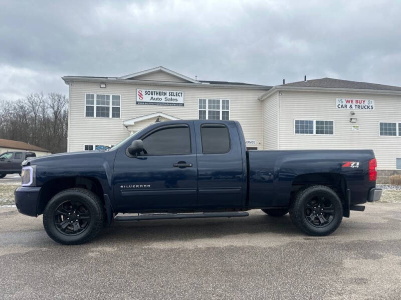 2011 Chevrolet Silverado 1500 for sale at SOUTHERN SELECT AUTO SALES in Medina OH