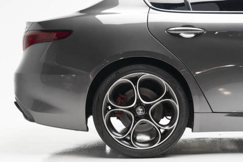 2022 Alfa Romeo Giulia Veloce