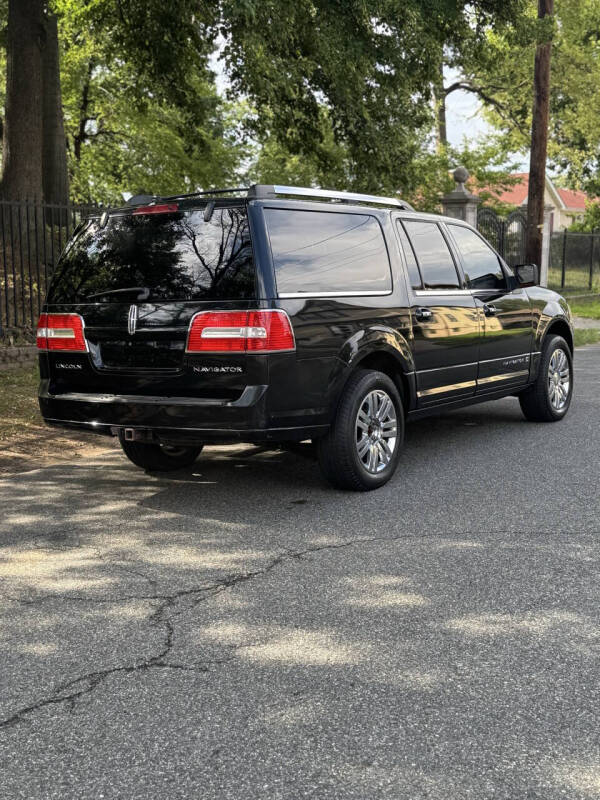 2010 Lincoln Navigator L