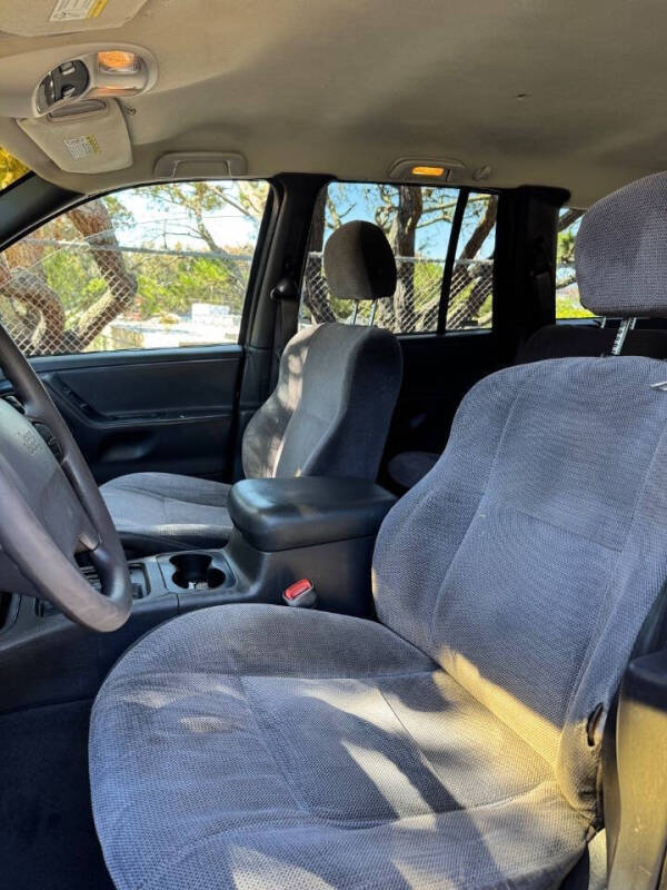 2000 Jeep Grand Cherokee Laredo
