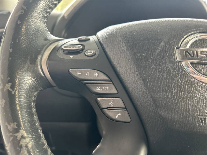 2018 Nissan Pathfinder SV