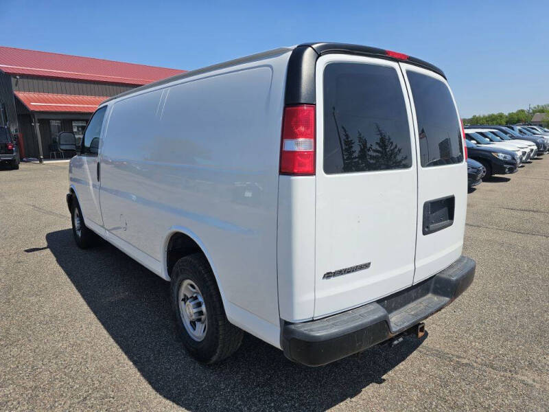 2017 Chevrolet Express 2500