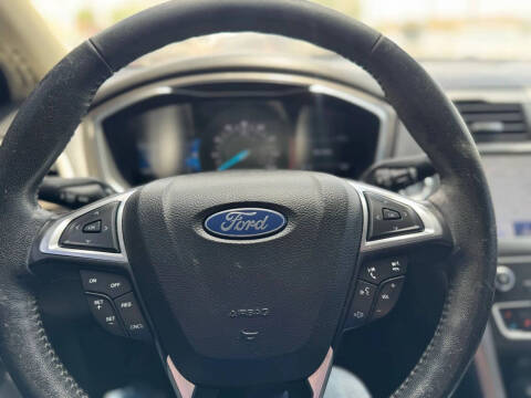 2020 Ford Fusion SEL