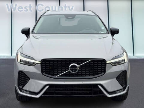 2025 Volvo XC60 B5 Plus Dark Theme