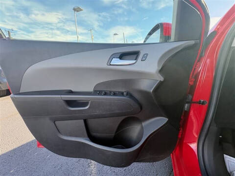 2016 Chevrolet Sonic LT Auto